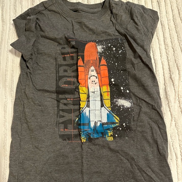 Boys Size 6/7 T-Shirt Bundle (4pk) - Dodgers Betts #50, Vans, Space & Earth - Picture 4 of 10